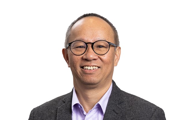 Zheng Landscape Headshot